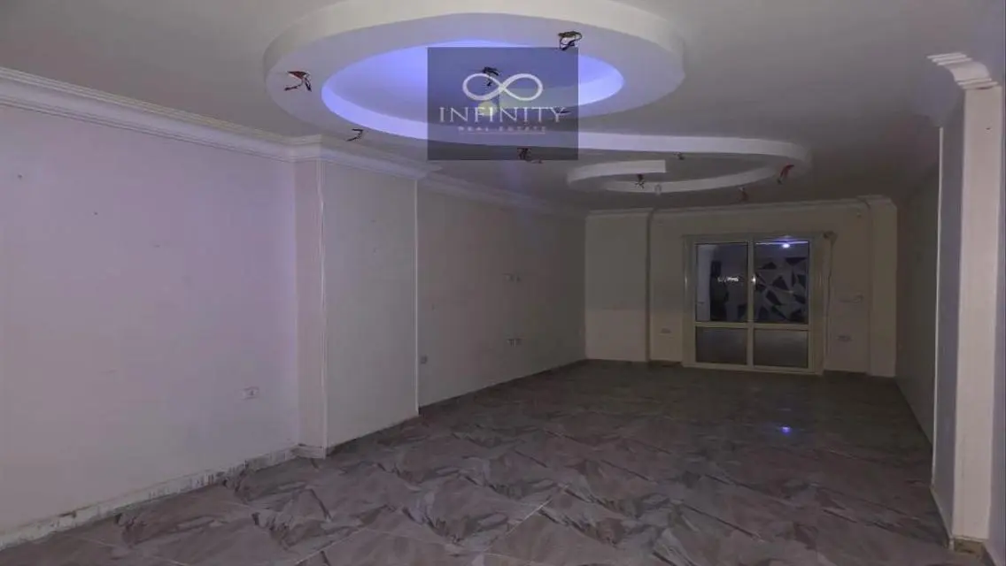 Apartment for rent near Al-Khamsin Mall and Strip