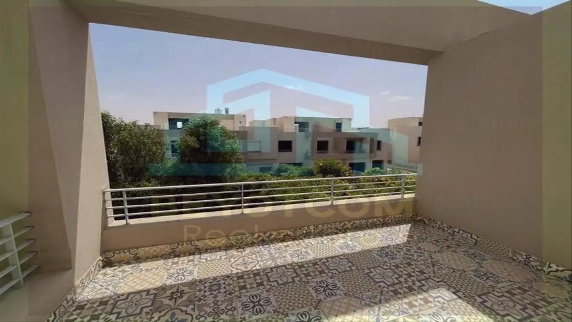 لايجار تاون هاوس جولف اكستنشن بالم هيلز 4 غرف نوم