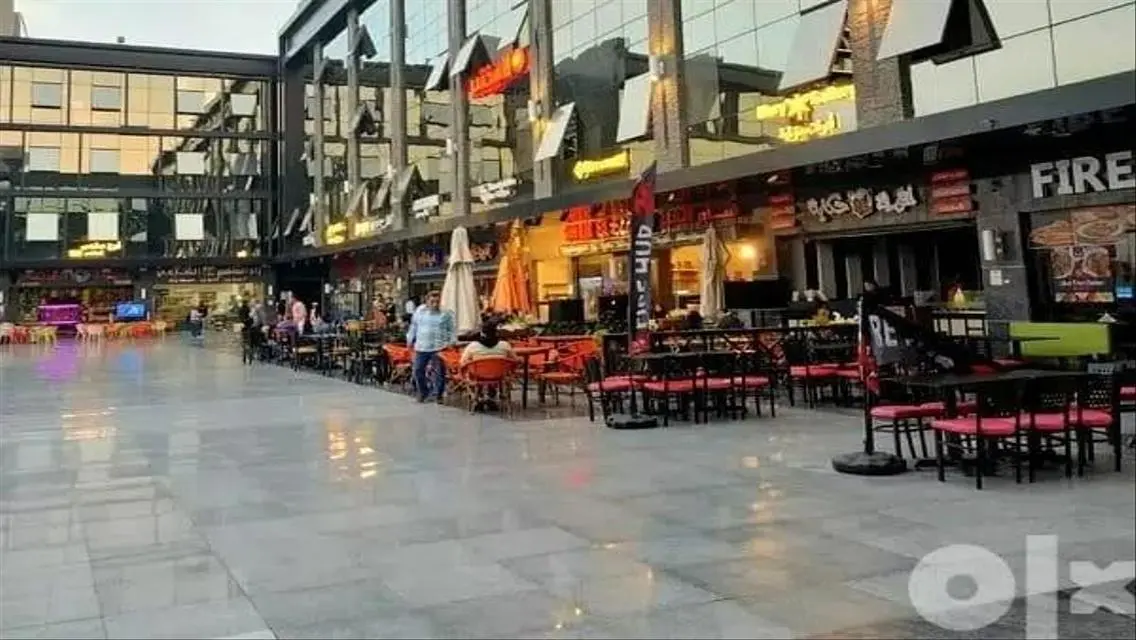 محل للبيع في الشروق بايم لوكيشن استلام فوري