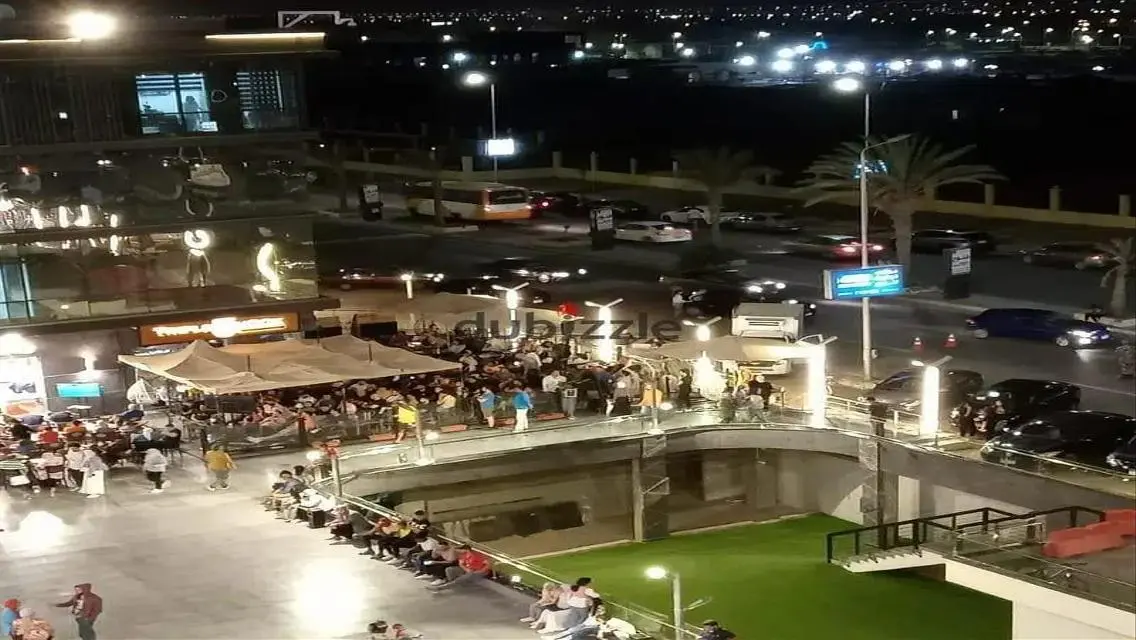 محل للبيع في الشروق بايم لوكيشن استلام فوري