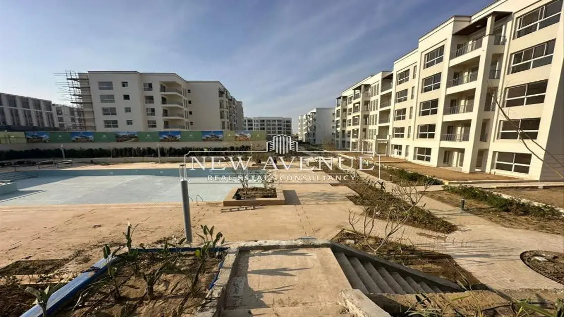 Apartment third floor prime location in mivida blue views
