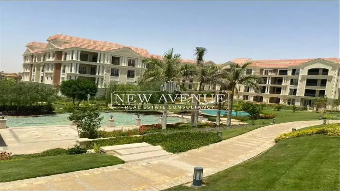 Delivered apartment prime location in regents park
