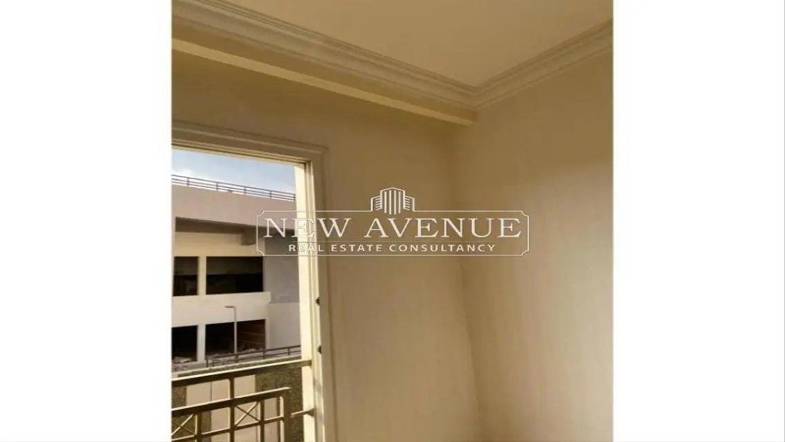 Delivered apartment prime location in regents park