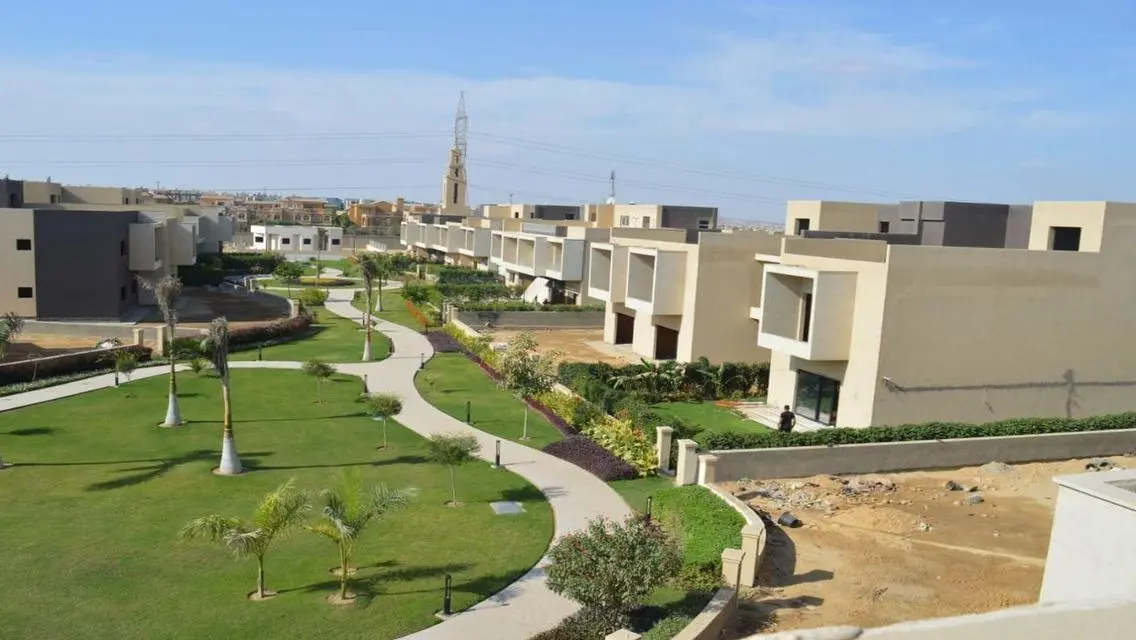 استلم فورا شقة في جويا بجوار بالم باركس علي المحور