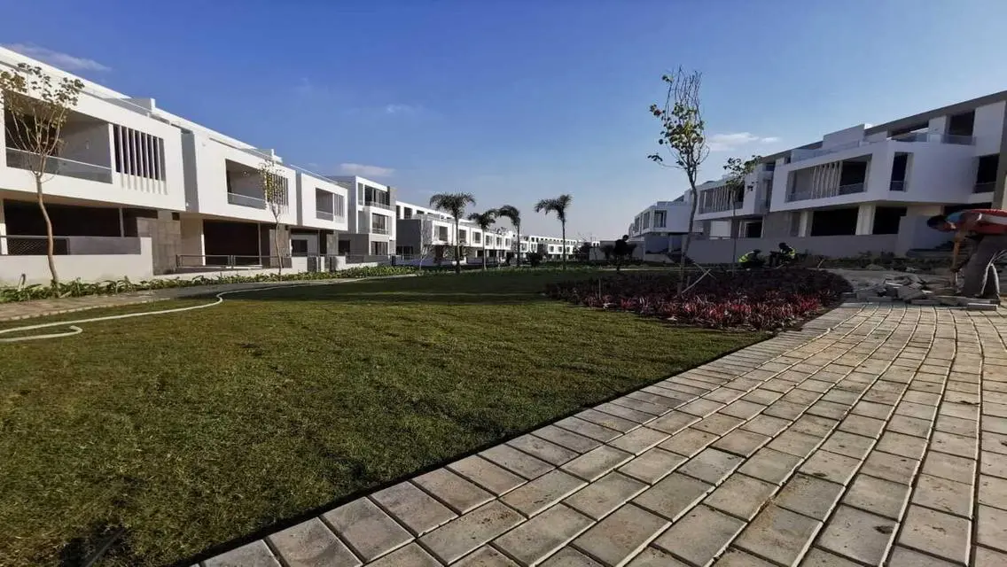 Villa for sale in Joulz, prime location, 9yrs plan