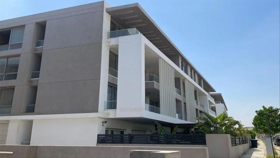 Villa for sale in Joulz, prime location, 9yrs plan