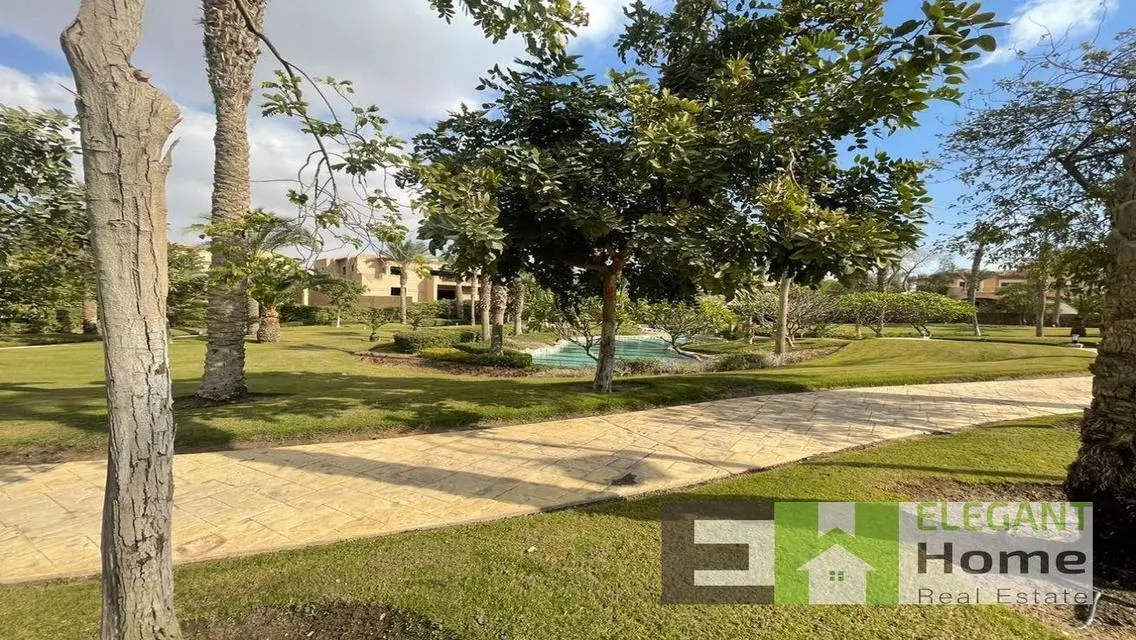 Semi furnished villa with pool rent at Swan Lake