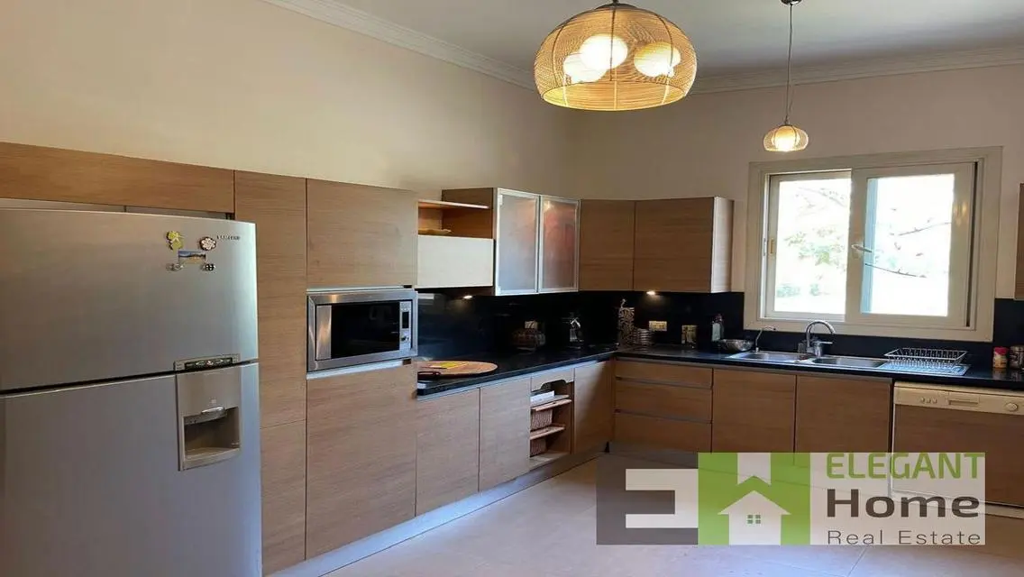 Semi furnished villa with pool rent at Swan Lake