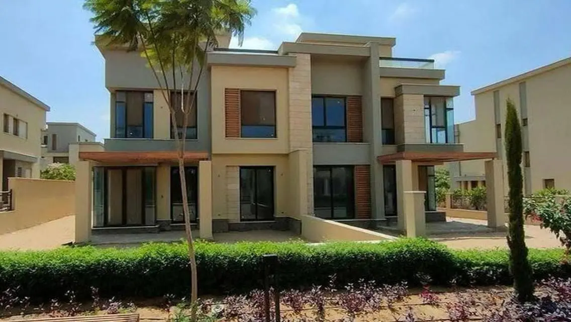 Villa with private pool for rent at Villette