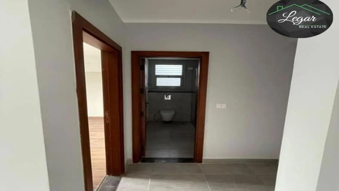 For sale, a 90m ground floor with a garden in Palm