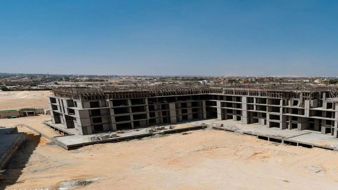 شقة متشطبة بالتكيفات للبيع من الكارما امام الربوة