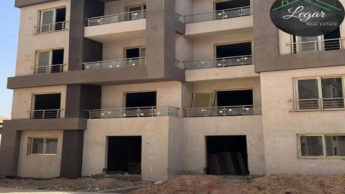 للبيع ارضي بجاردن في عمارات جامعه القاهره 90 م سعر