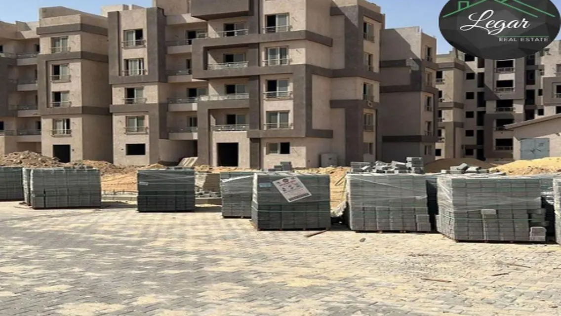 للبيع ارضي بجاردن في عمارات جامعه القاهره 90 م سعر