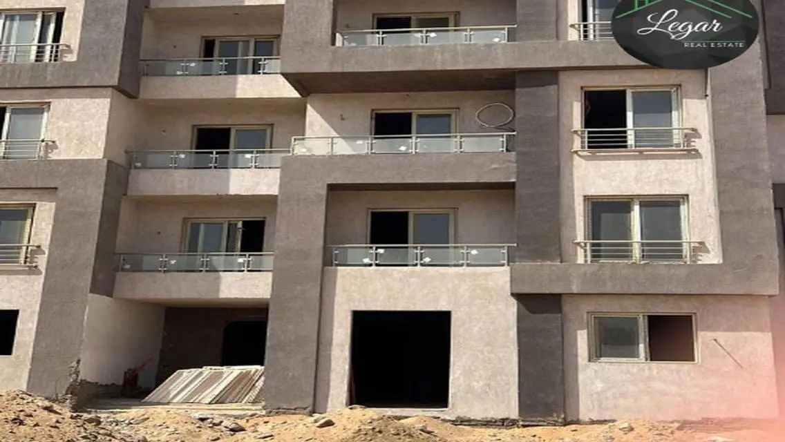 للبيع ارضي بجاردن في عمارات جامعه القاهره 90 م سعر