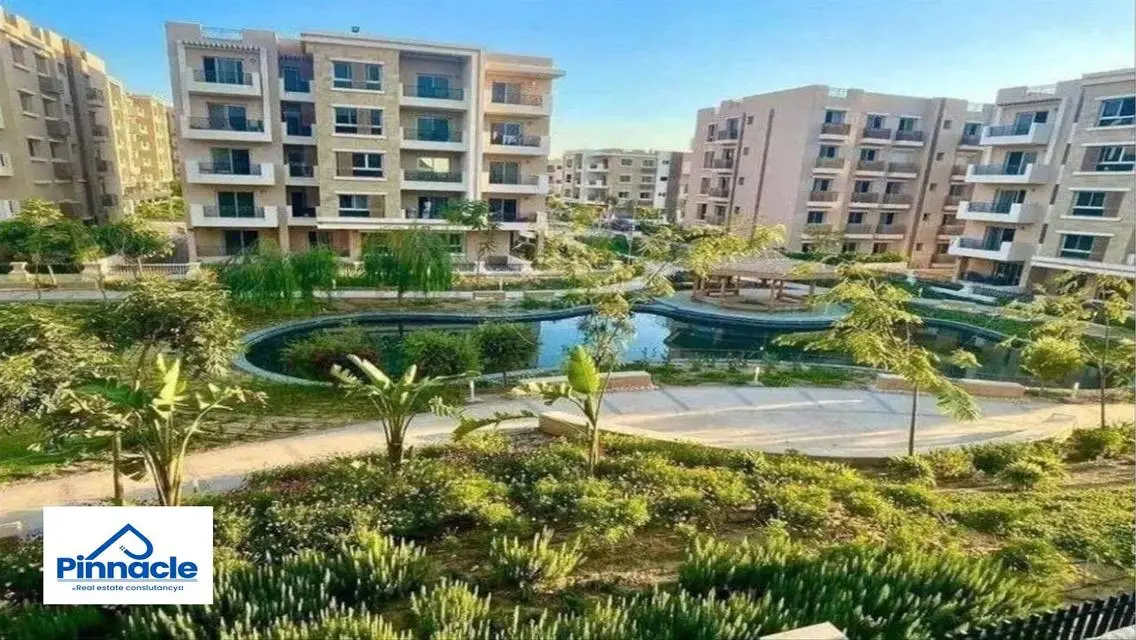 Luxury Three-Bedroom Apartment in the Heart of the City