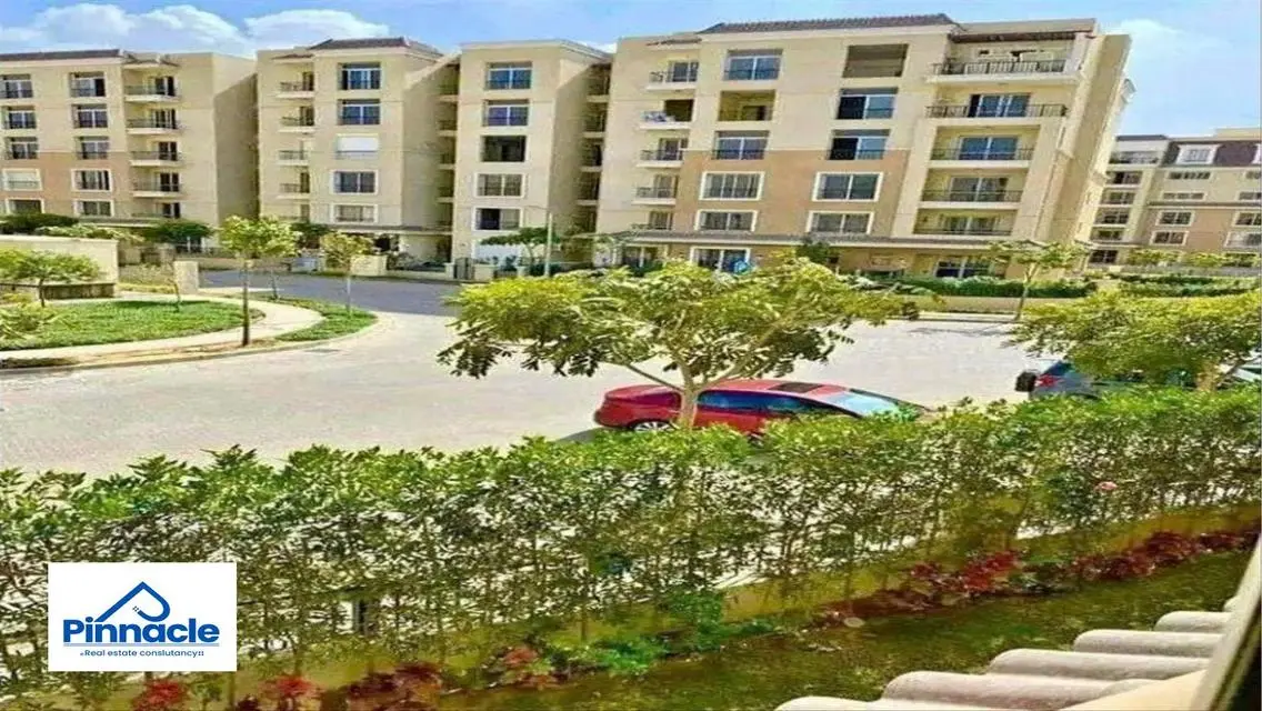 Luxury Three-Bedroom Apartment in the Heart of the City