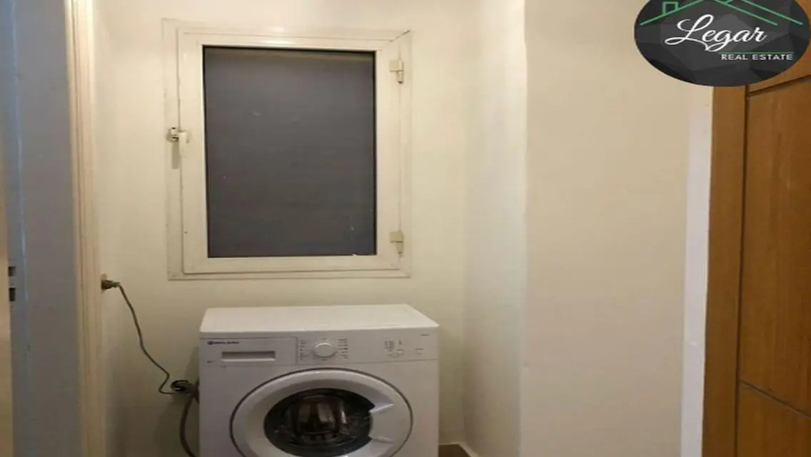 For rent, a furnished apartment with 2 bedrooms