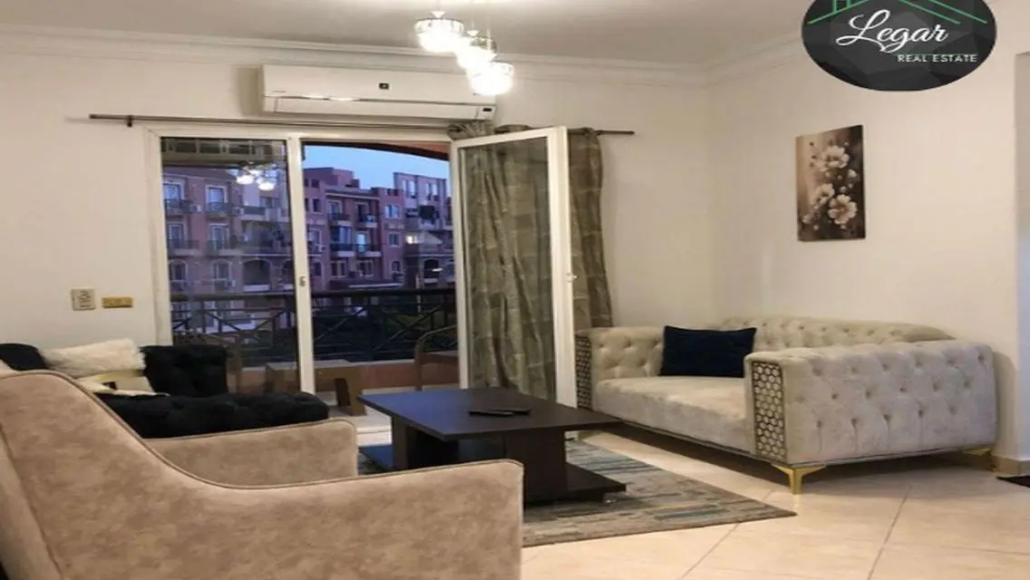 For rent, a furnished apartment with 2 bedrooms
