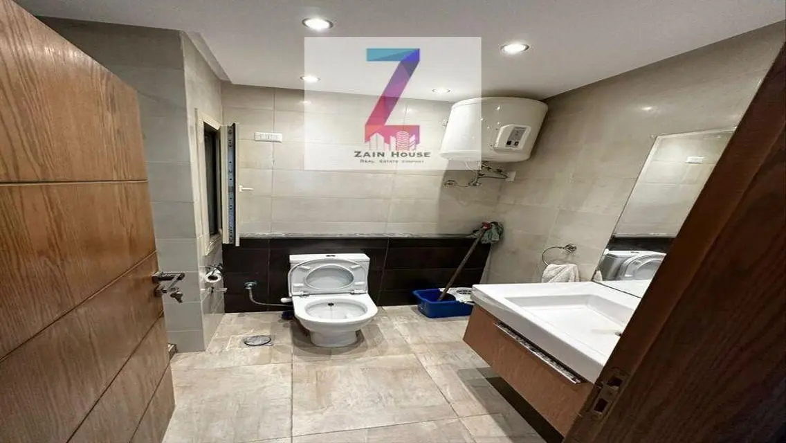 Duplex senior penthouse roof 190 meters, furnished