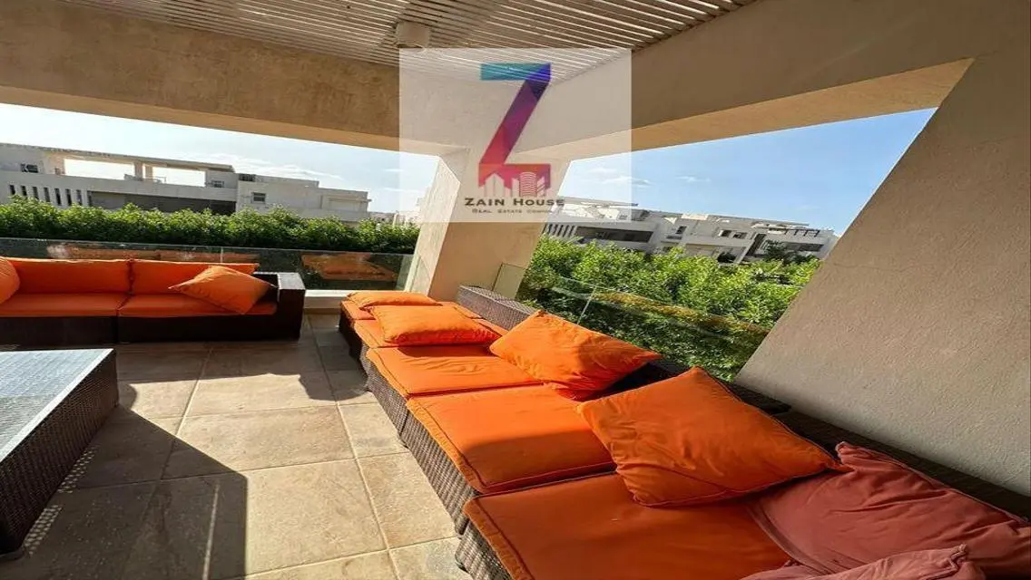 Duplex senior penthouse roof 190 meters, furnished