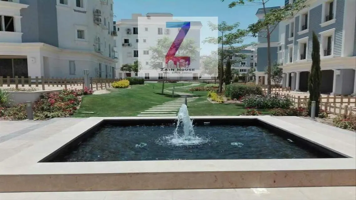 Mountain View duplex villa 240m private gardn 140m
