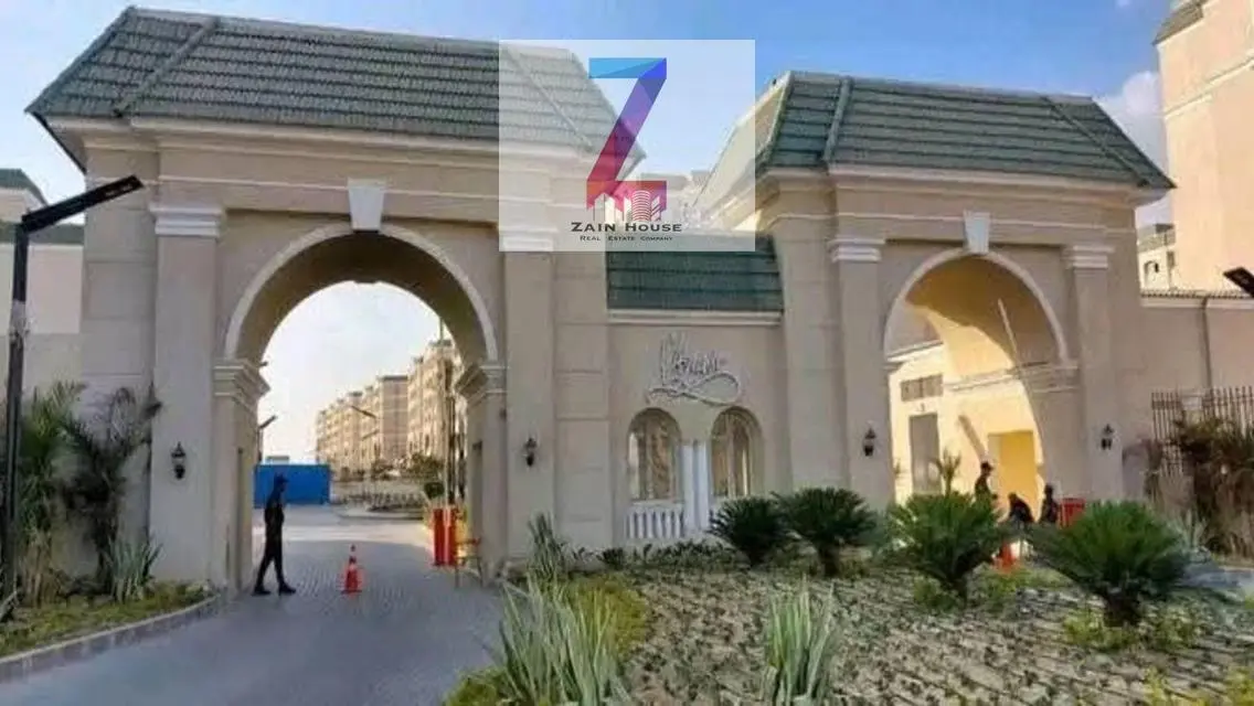تاون هاوس فورى فى كمبوند لافينير باوفر مش هيتكرر