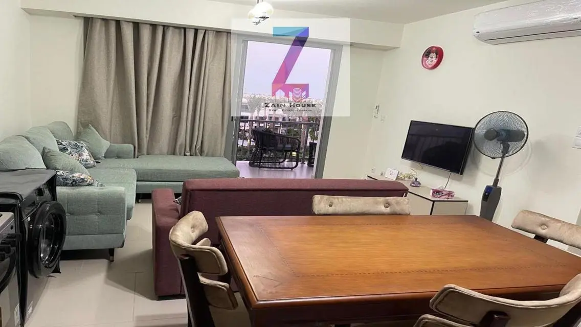 For sale, a ground floor chalet with a garden in M