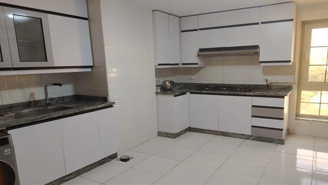 Luxurious Apartment with Stunning Views and Premium Amenities