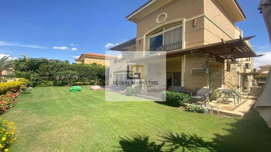 Ultra modern furnished villa with pool and garden