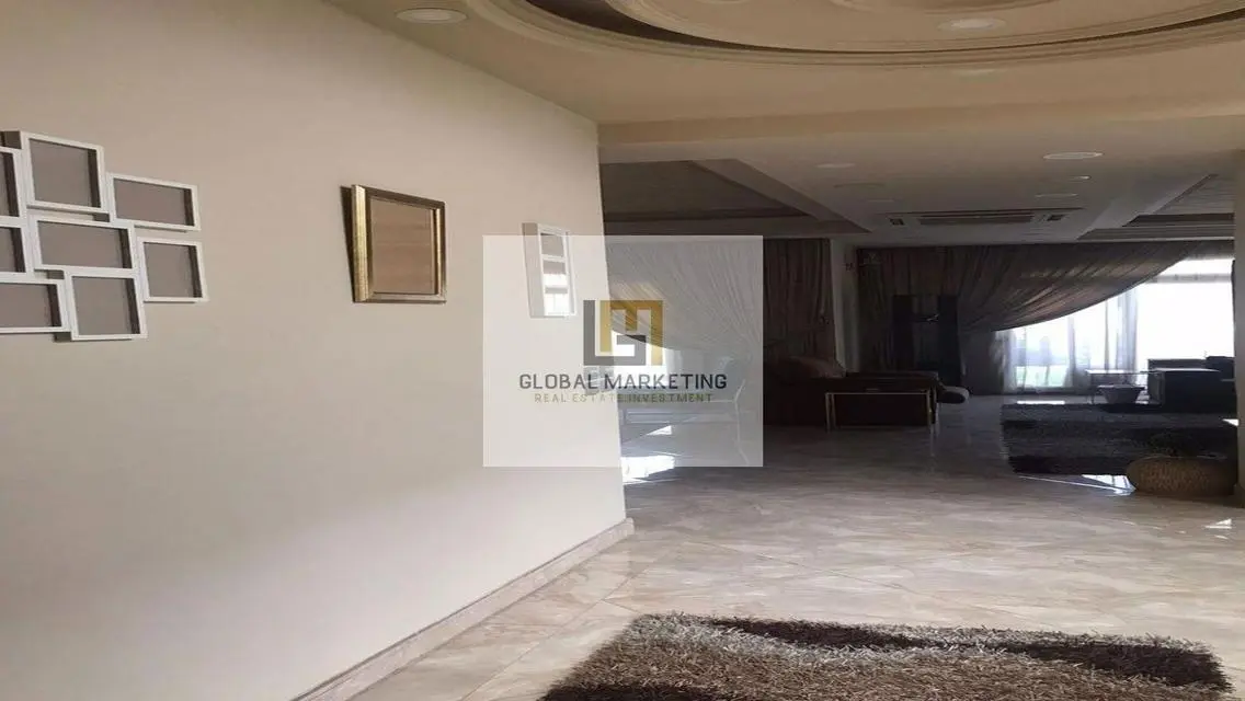 Ultra modern furnished villa with pool and garden