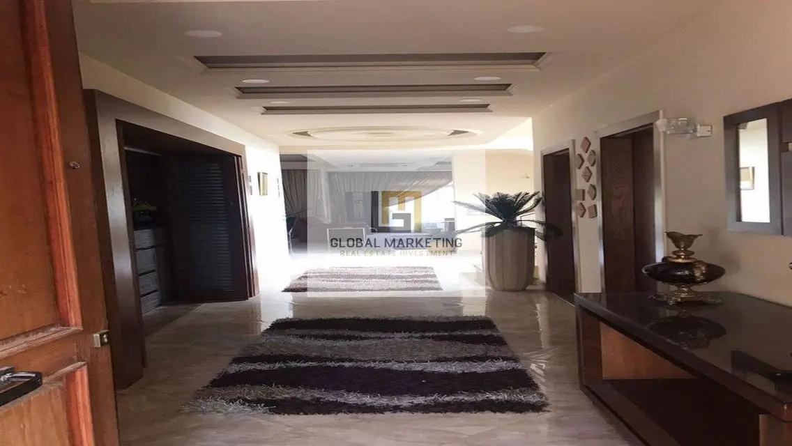 Ultra modern furnished villa with pool and garden