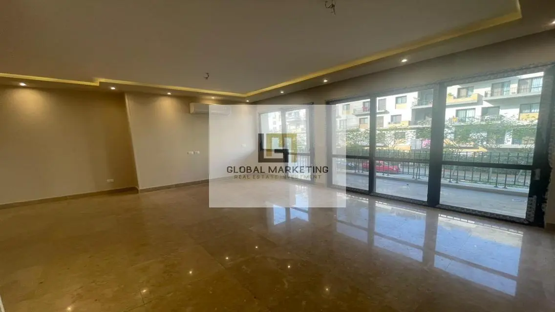 3-bedroom semi-furnished apartment in Eastown