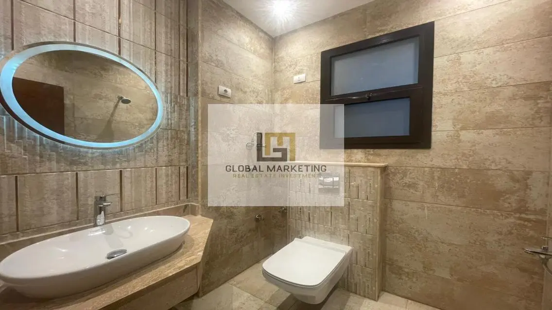 3-bedroom semi-furnished apartment in Eastown