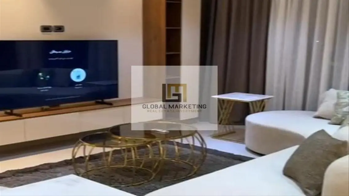 شقه فندقيه لسكن فورا  بكمبوند ليك فيو