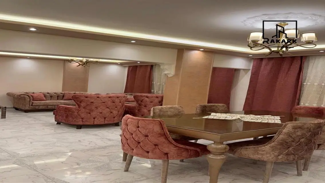 شقة عائلية مثالية مجهزة مكيفة بالكامل الدور الاول