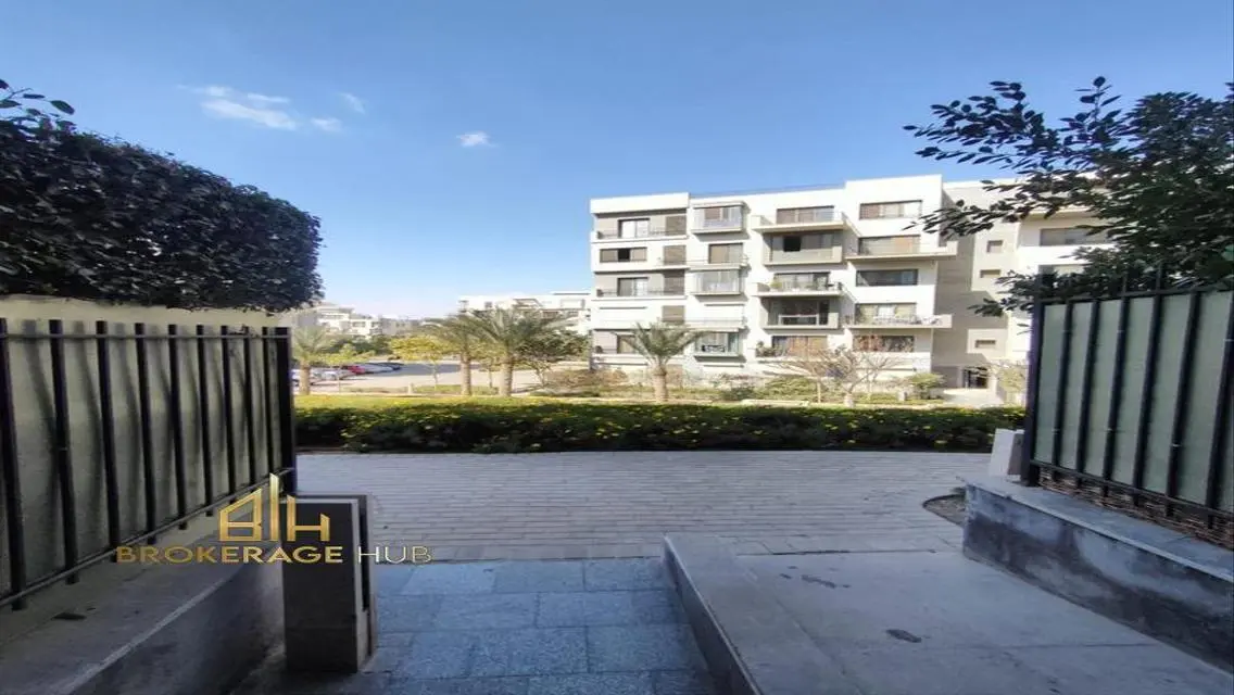 An apartment for rent in a location Eastown ,