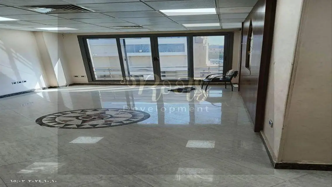 Luxurious Apartment with Ample Space in the City Center