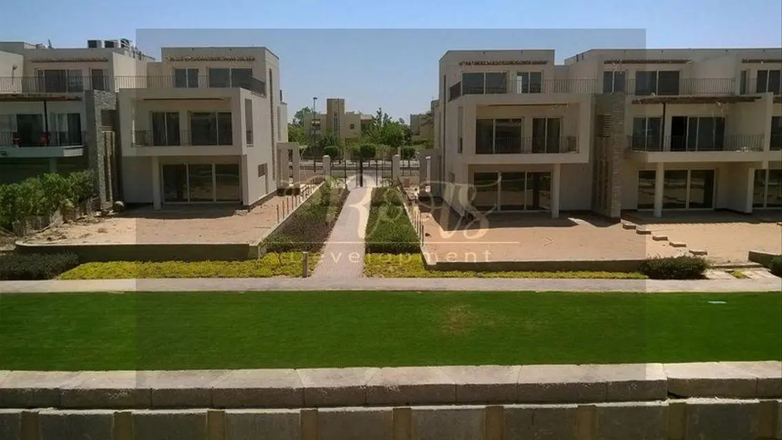 City Villa303m with Kitchen and AC/s , Finished