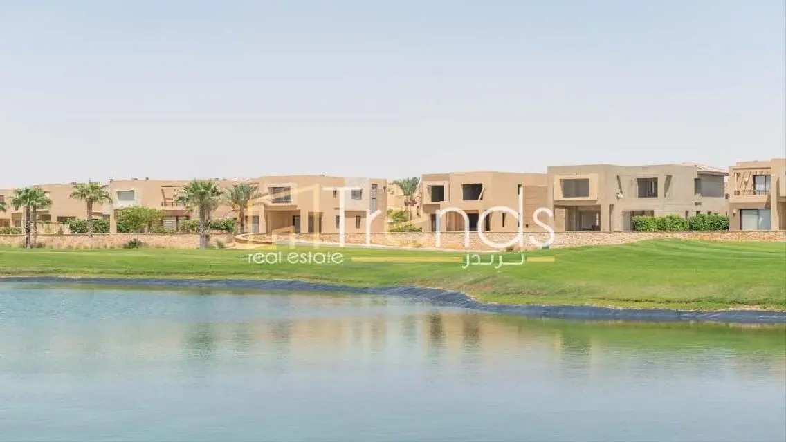 فيلا تطل على الجولف بحرى بالتكييفات