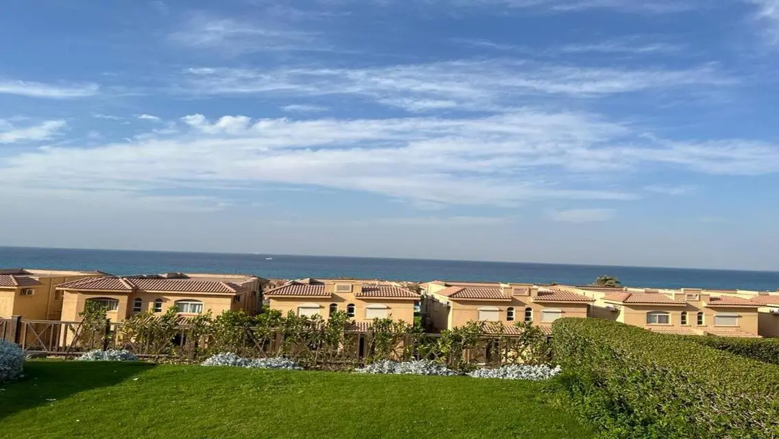 Luxurious Apartment at the Shores at an Amazing Price