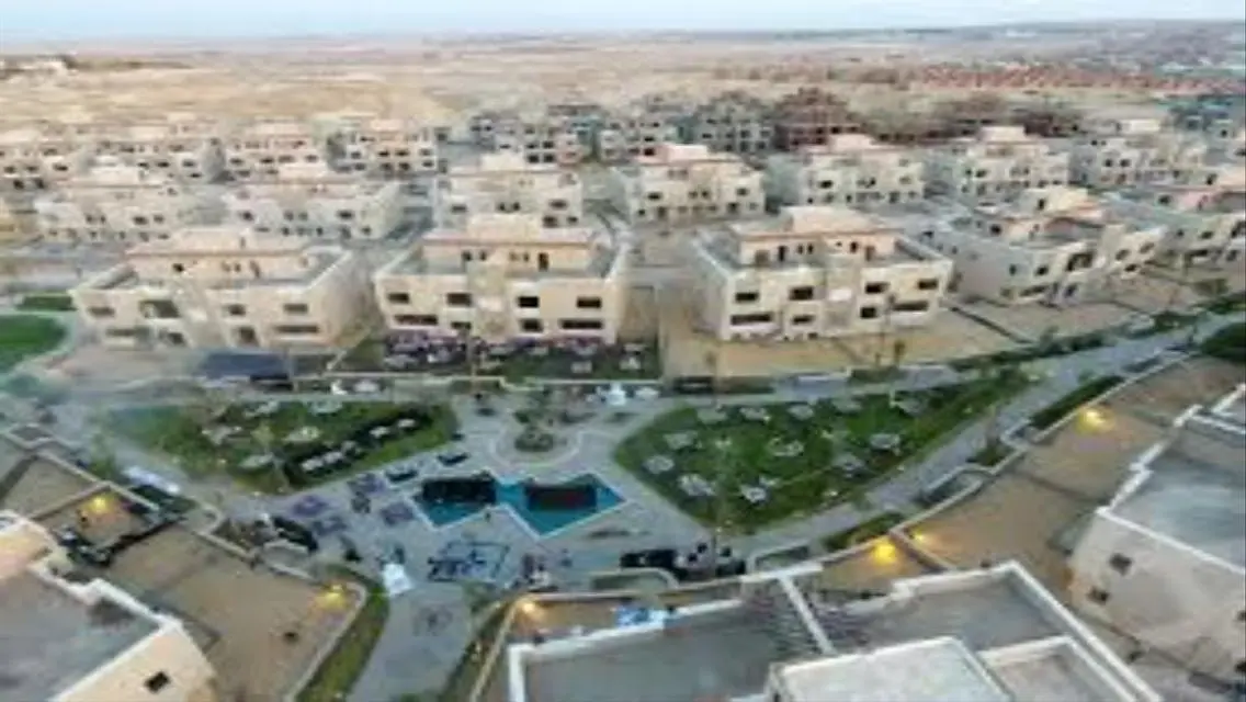توين هاوس للبيع بكمبوند جرين 4 مباني ادريس بحري