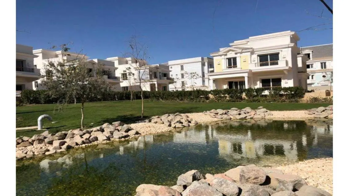 I villa garden for sale in Mountain View October