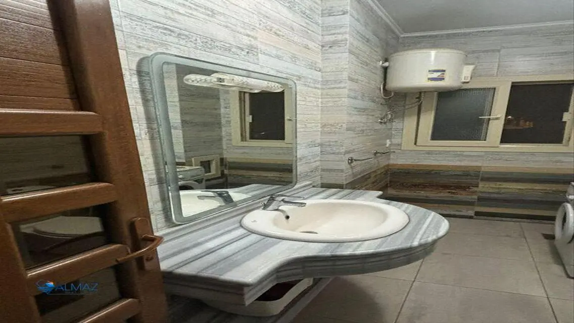 Apartment for sale in Hayat Residence Compound