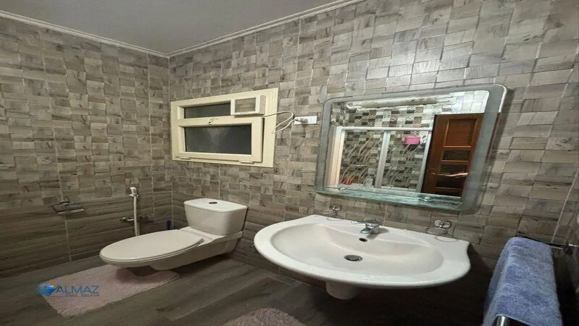 Apartment for sale in Hayat Residence Compound