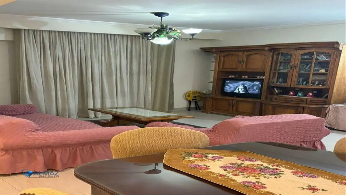 Apartment for sale in Hayat Residence Compound