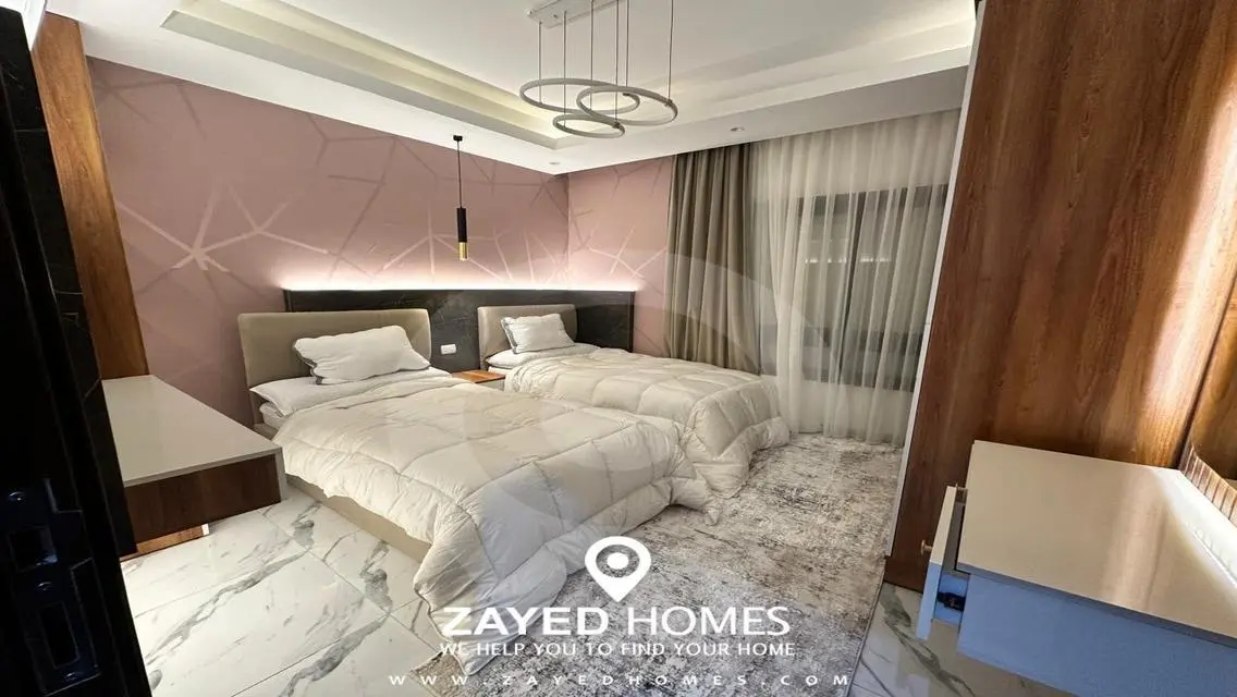 شقة اول سكن مفروشة بالكامل للايجار في one 16
