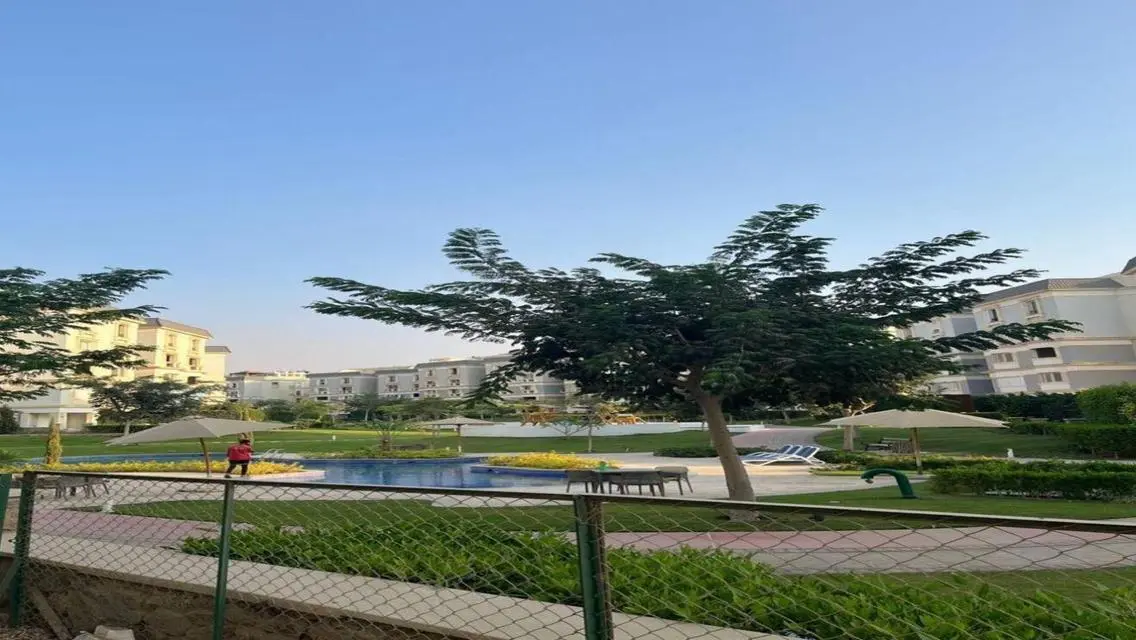 I Villa A Garden for sale Mountain View Hyde Park.