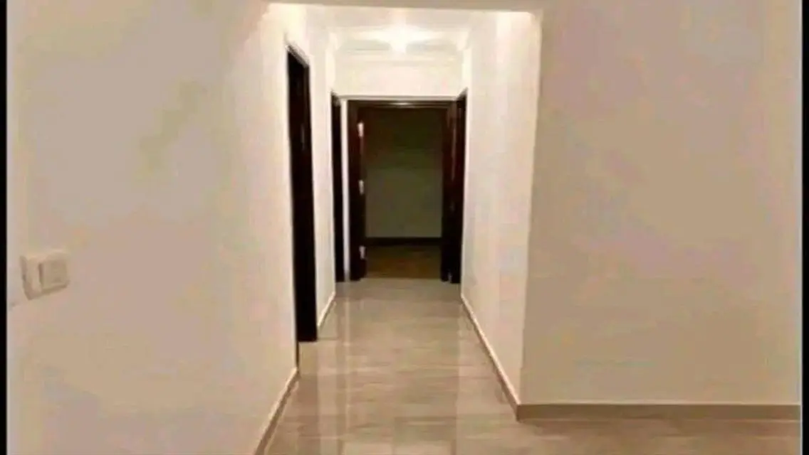شقه للبيع في كمبوند سراي بالتقسيط علي 12 سنه