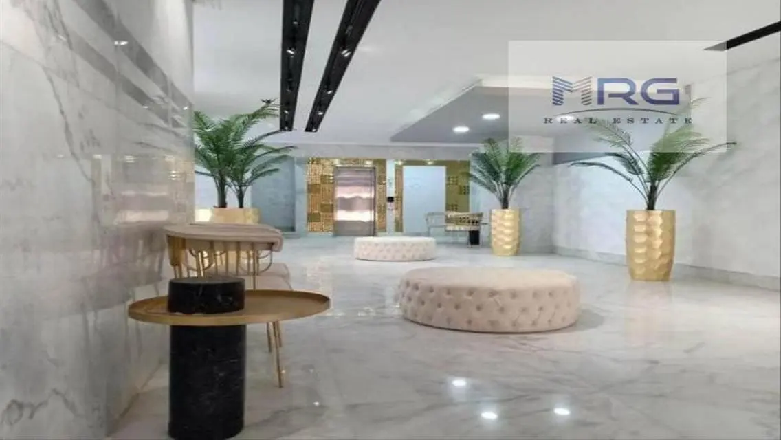 Apartment 185 sqm, 3 rooms, 3 bathrooms, living