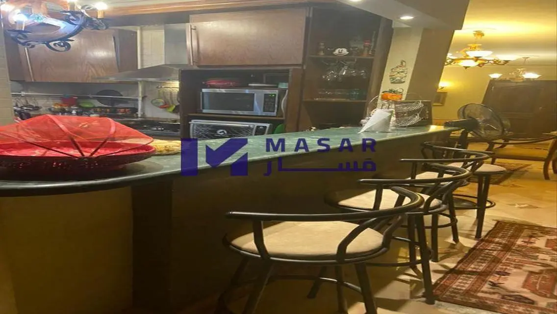 * فرصة رائعة للسكن في موقع مميز بحديقة ومدخل خاص!